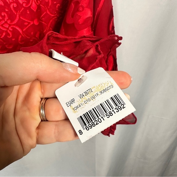 Vakko Silk Viscose Burnout Velvet Shawl Red Jewel Tone Scarf 45x41 NWT - Picture 5 of 12